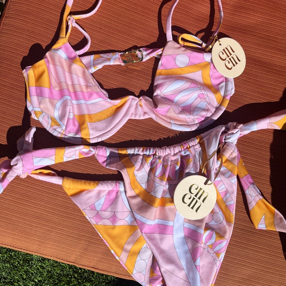 Cin Cin Bikini
